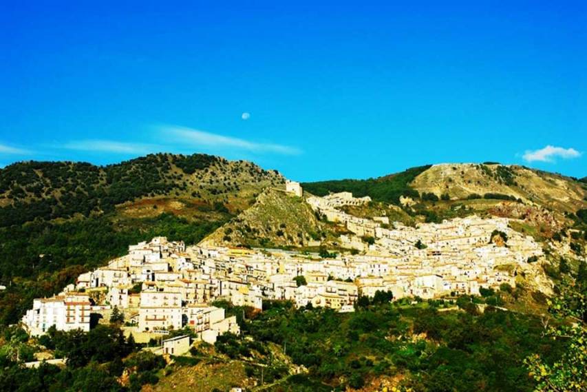 Un panorama del borgo