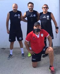 Lo staff tecnico: Cataldi, Amato, Perri con mister Vaccaro