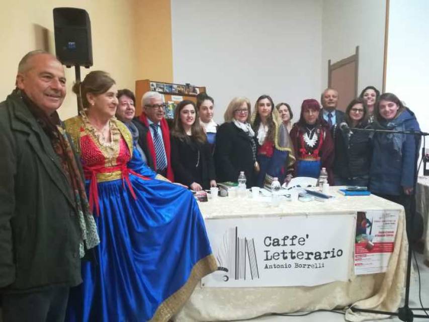 Un momento dell'evento culturale nella cittadina dell'Esaro