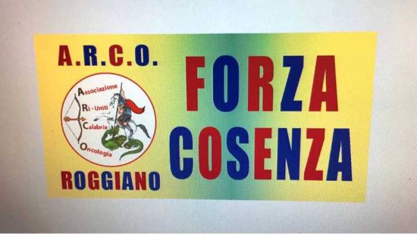 Lo striscione esposto a Pescara