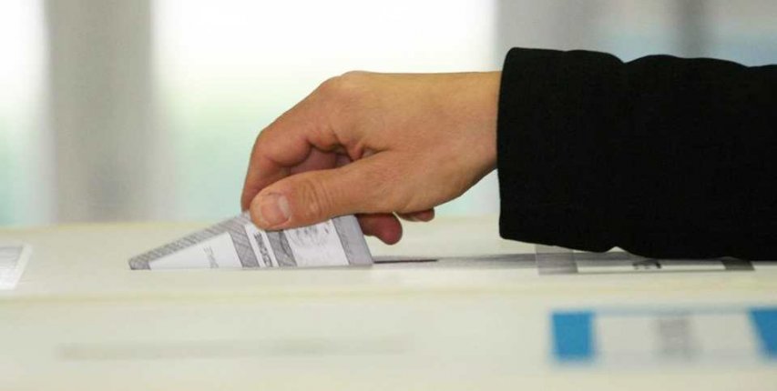 Un&#039;urna per le elezioni amministrative