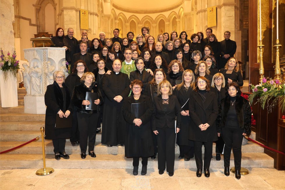 Prima uscita in Cattedrale per il coro polifonico della Forania Cratense &quot;Lumen Ecclesiæ”