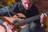 L&#039;esibizione di Diego Cambareri alla chitarra