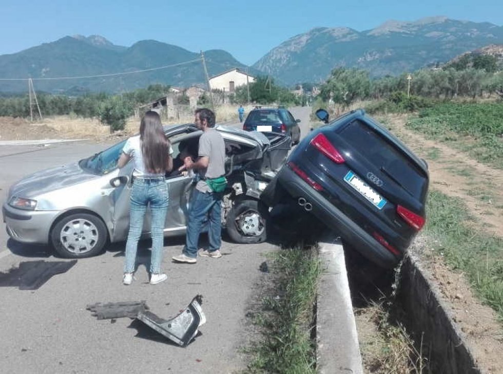 I veicoli subito dopo il brutto incidente