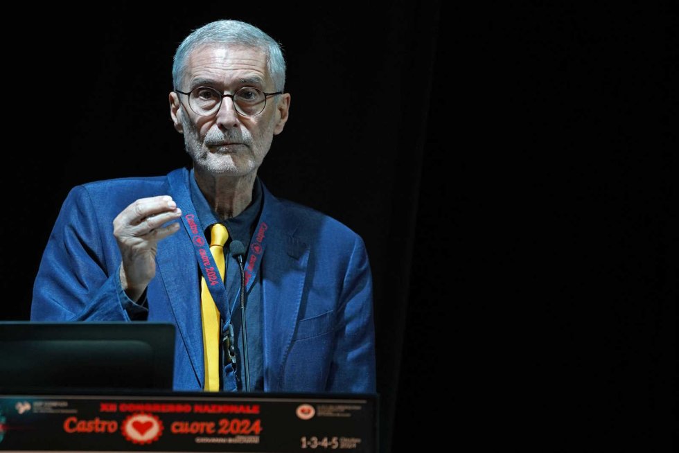 Ascensori non funzionanti all'ospedale di Castrovillari